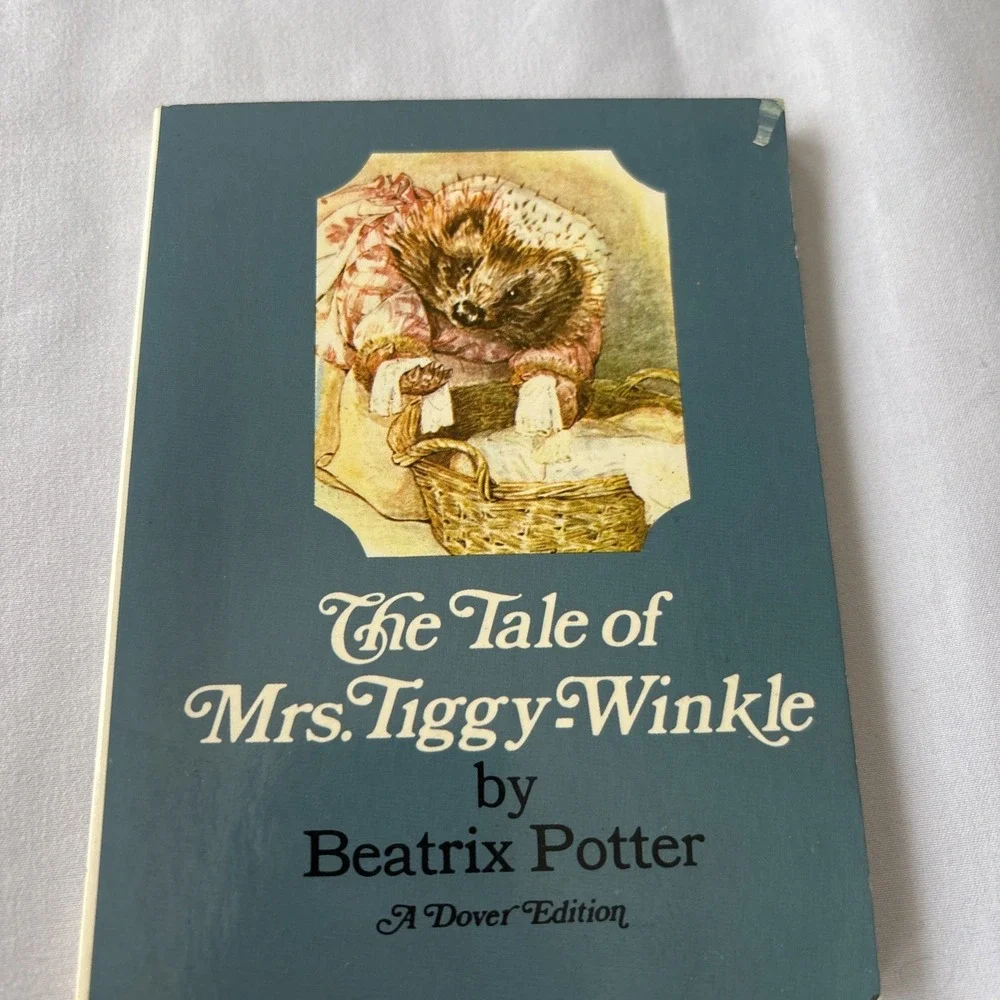 Vintage The Tale of Peter Rabbit & The Tale Of‎ Mrs. Tiggy Winkle Beatrix Potter